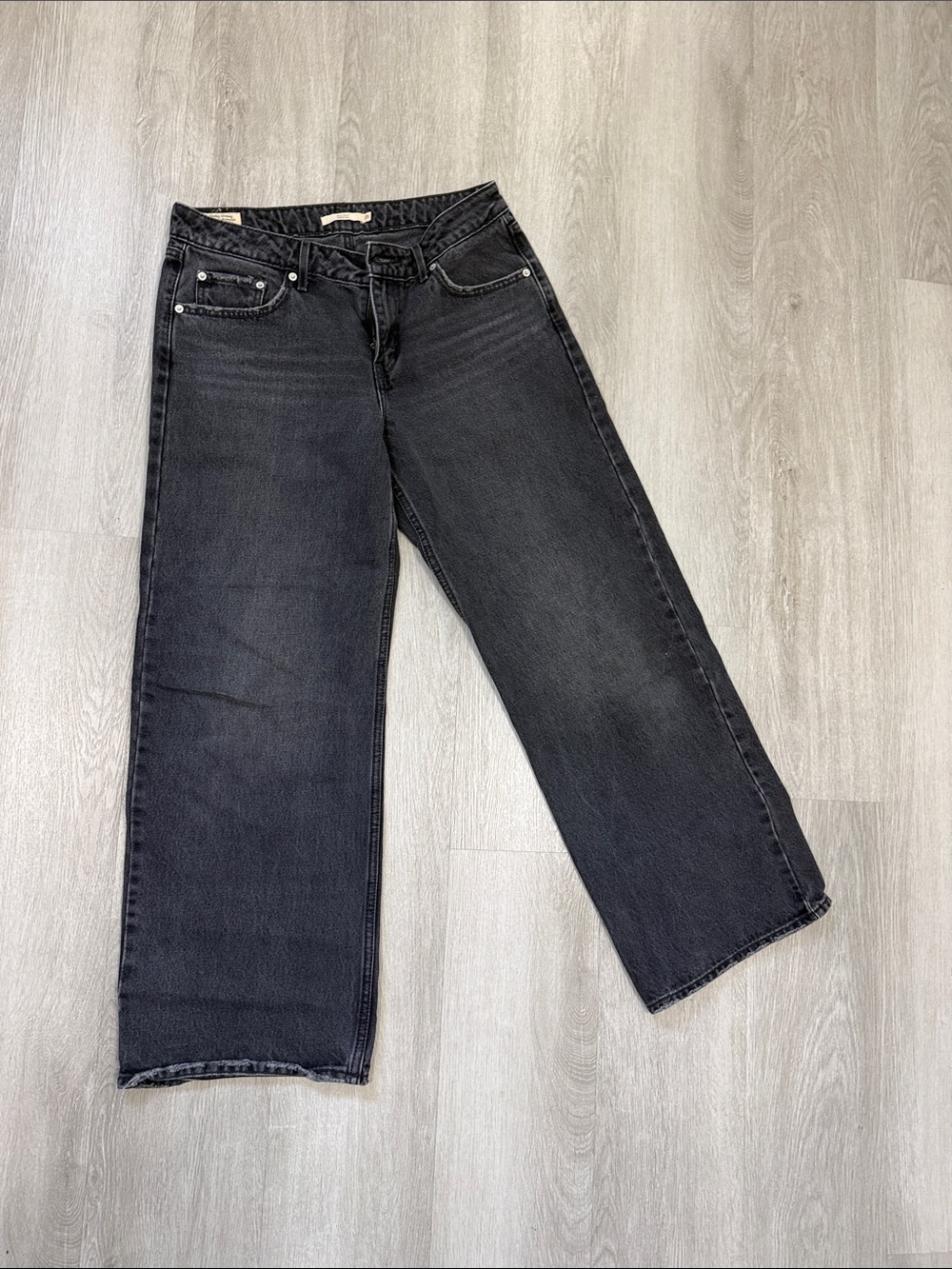 Women’s Levi’s low loose
